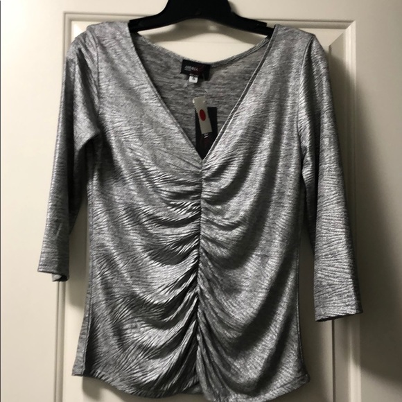 Andria Lieu top - Picture 1 of 4